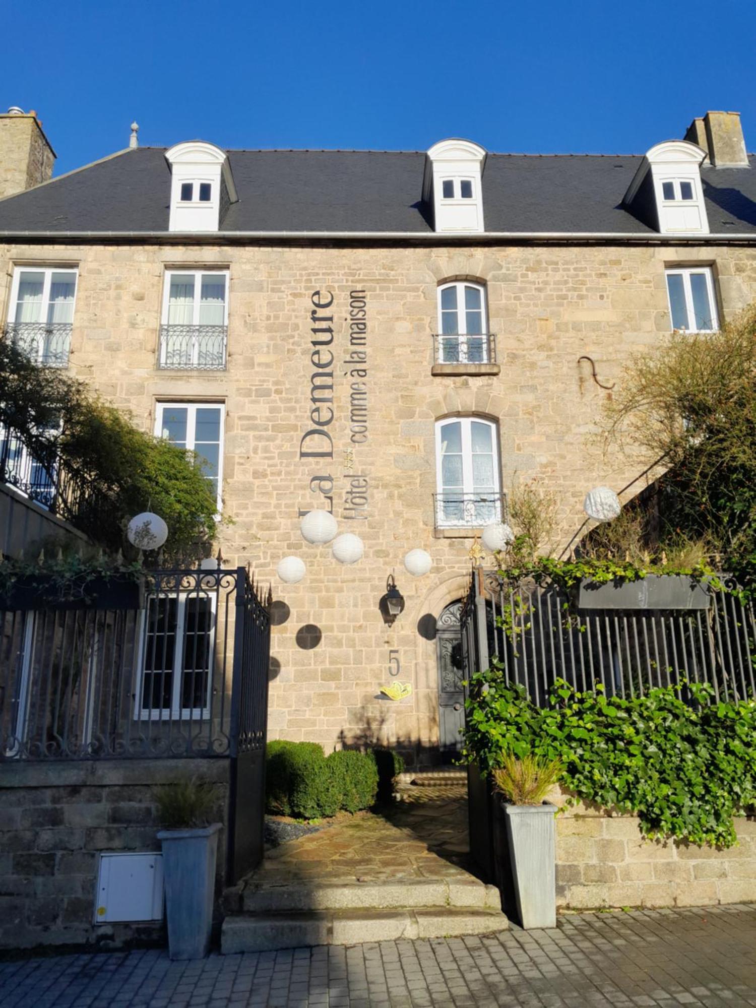 Hotel La Demeure Guingamp Esterno foto
